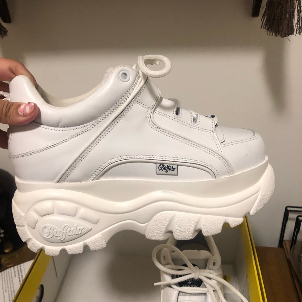 Buffalo London Sneakers Size 37